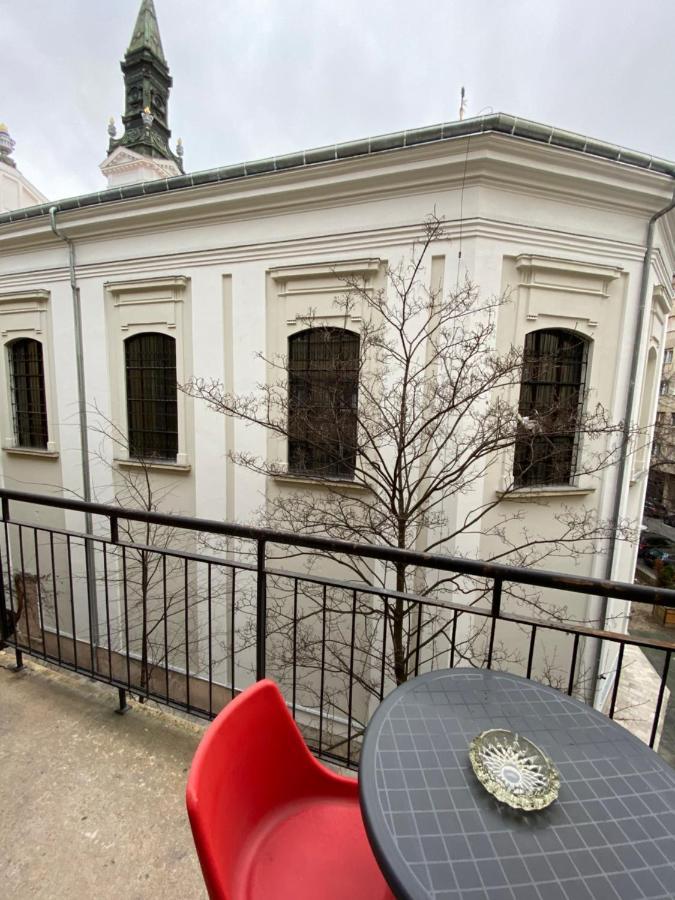 Apartment With Balcony And Ac Next To Danube Budapest Bagian luar foto